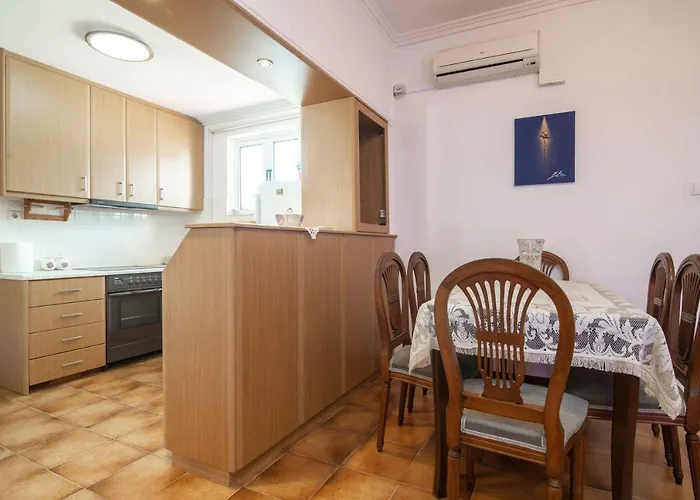 Natasas Apartments